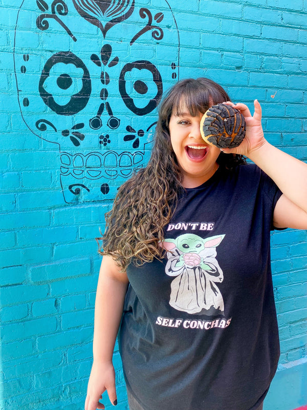 Don't Be Self Conchas Unisex T-Shirt